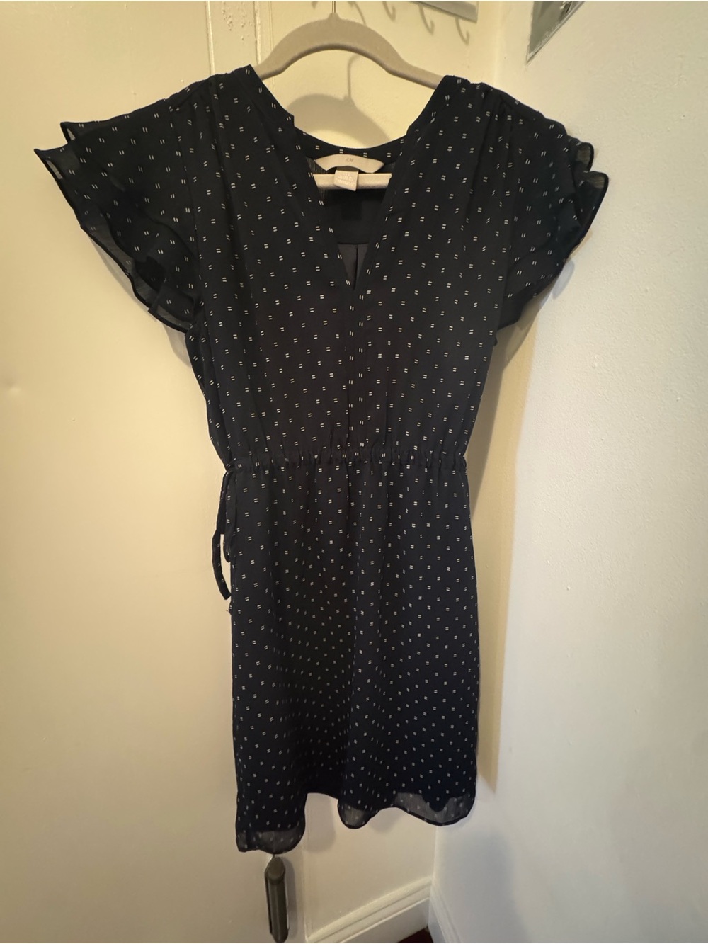 H&M Navy Ruffle Short Sleeve Dress with Pattern